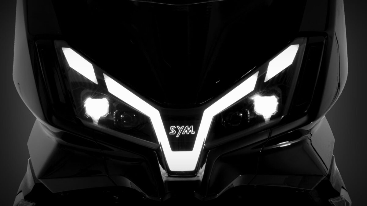 ADX-300-LED-PRZOD